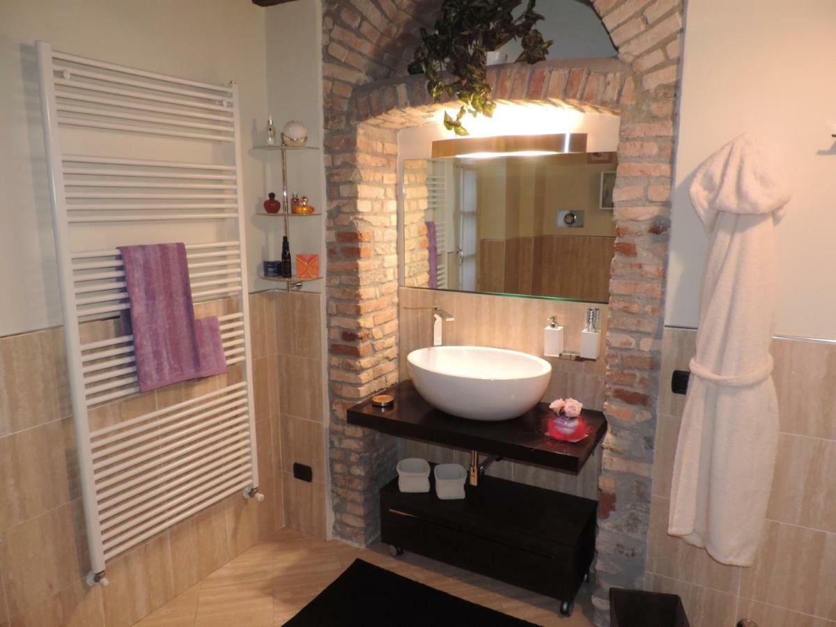 Feeling At Home - Varese Apartment Exterior foto