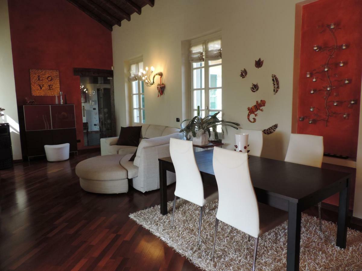 Feeling At Home - Varese Apartment Exterior foto