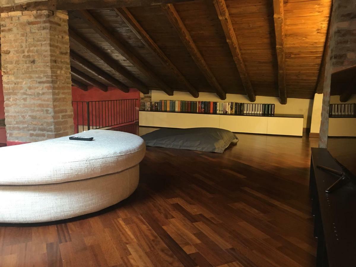 Feeling At Home - Varese Apartment Exterior foto